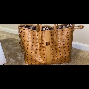 MCM Large Liz Reversible Shopper
